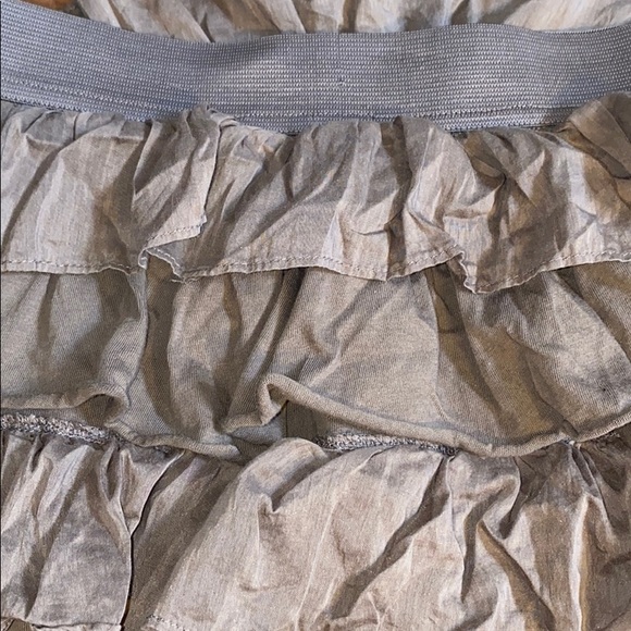 GapKids Gray Tiered Ruffle Skirt, XXL (14-16) - Picture 3 of 5